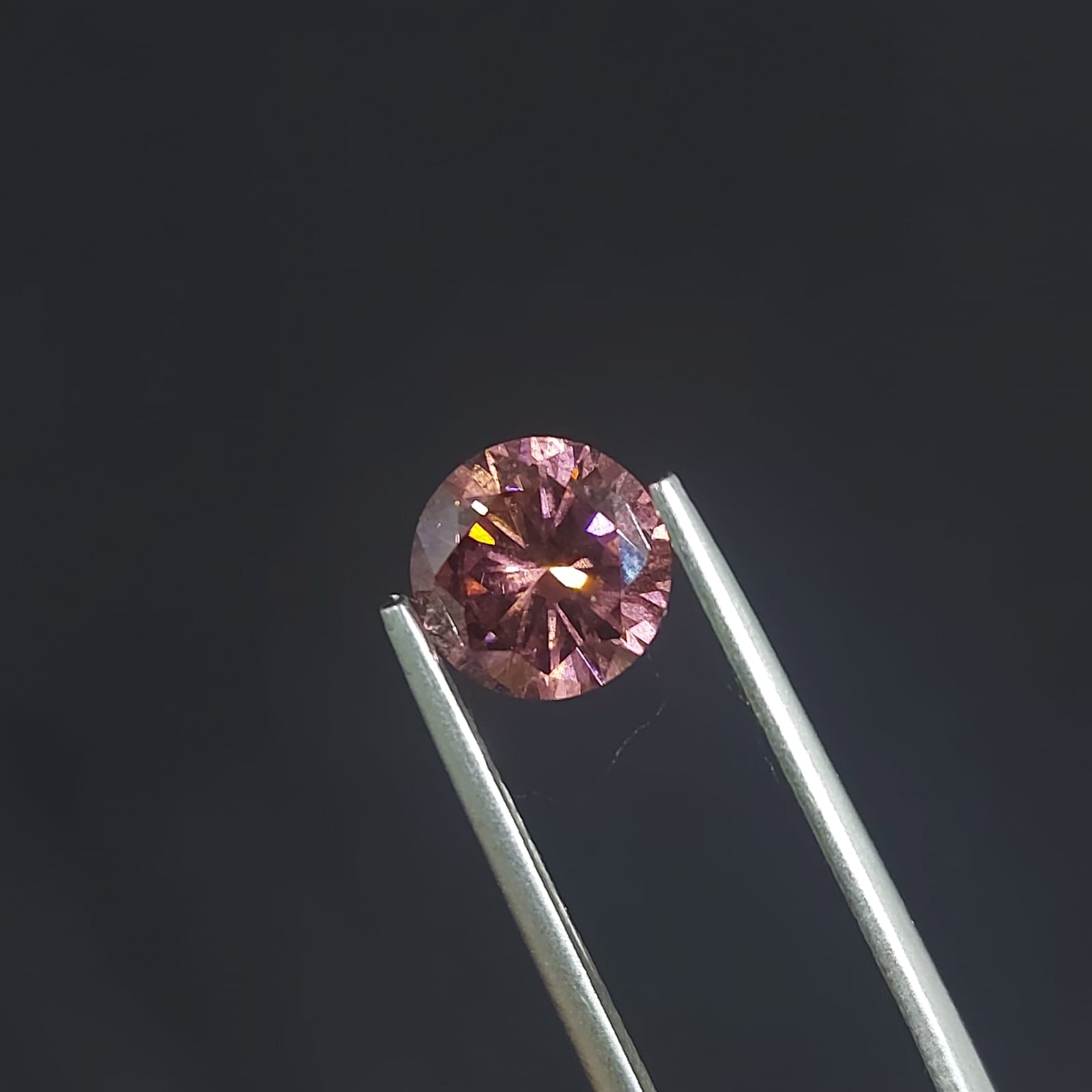 煙燻粉紅圓鑽 2卡