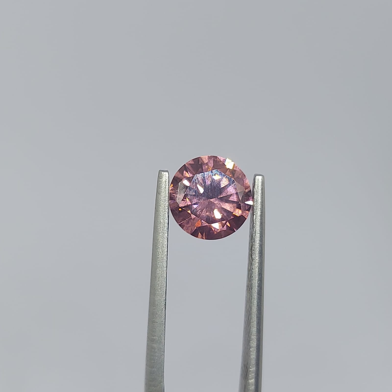 煙燻粉紅圓鑽 2卡