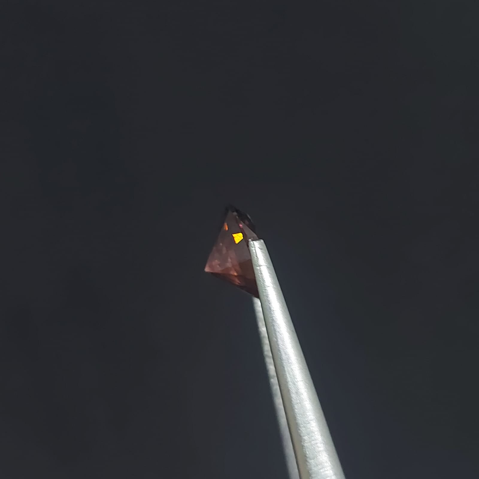 煙燻粉紅圓鑽 2卡