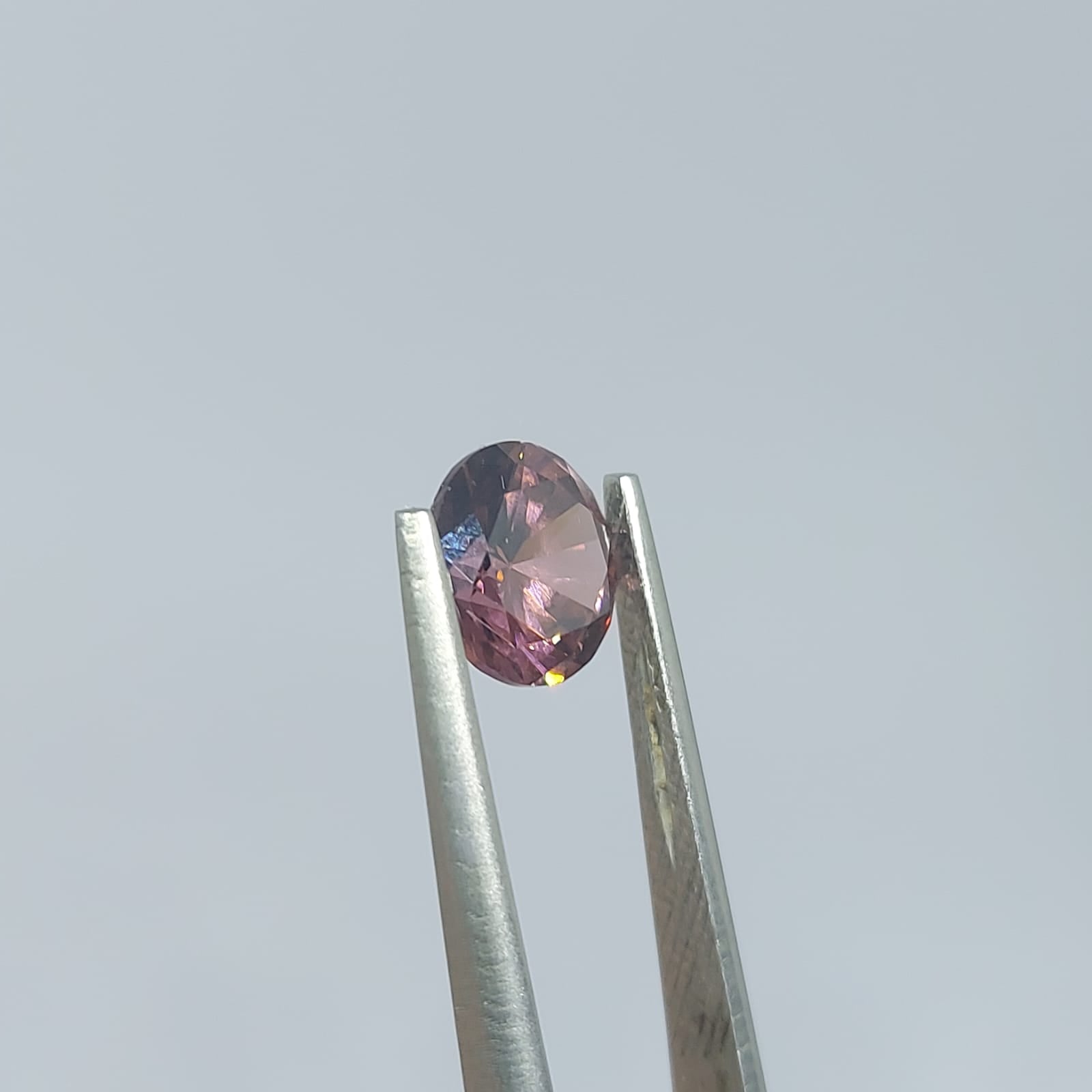 煙燻粉紅圓鑽 2卡