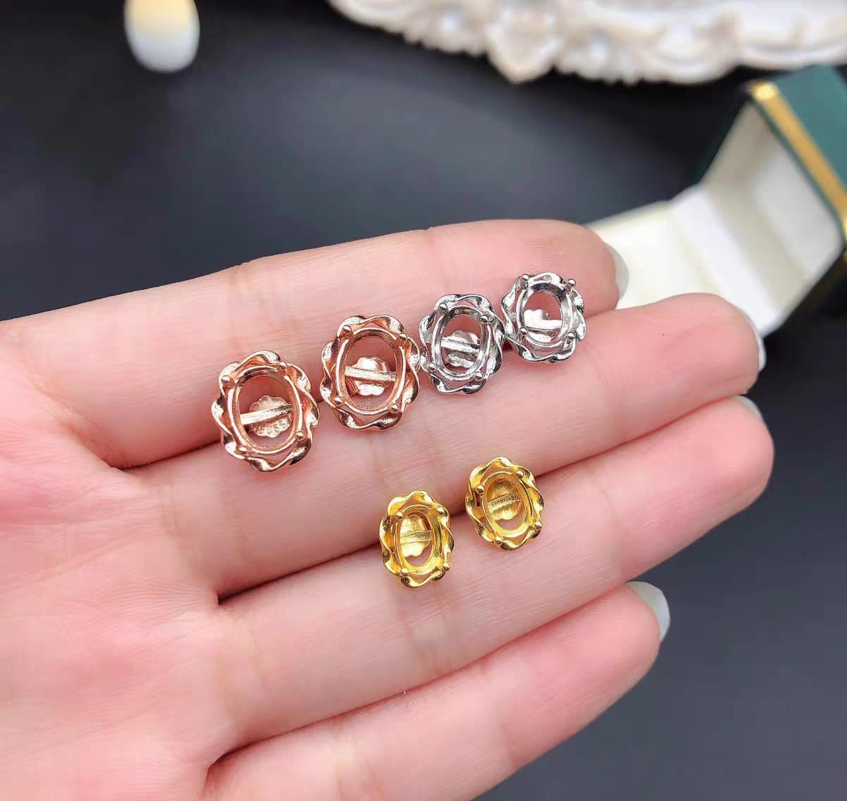 S070-earrings