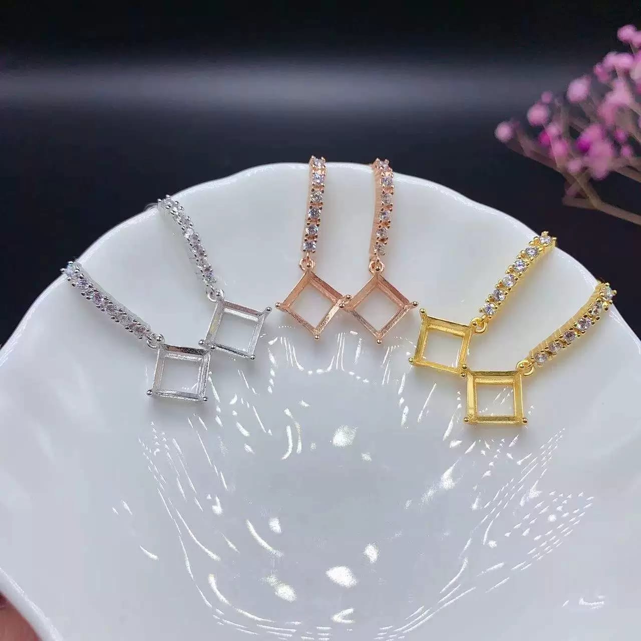 S073-earrings