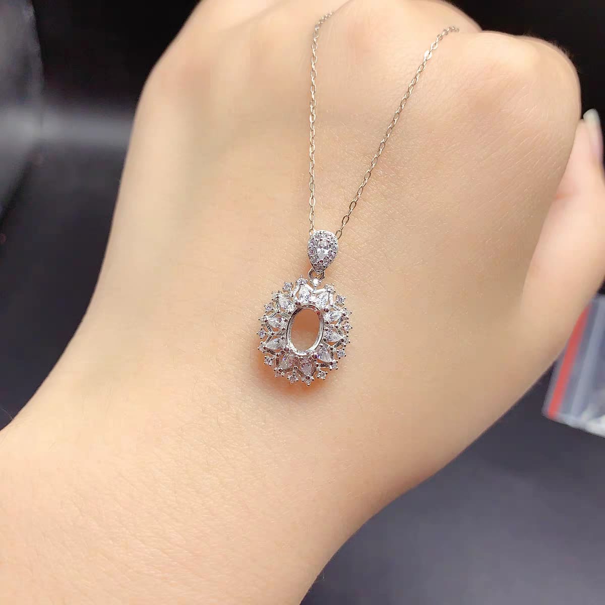 S077-pendants