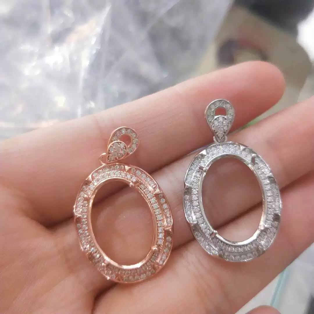 S078-pendants