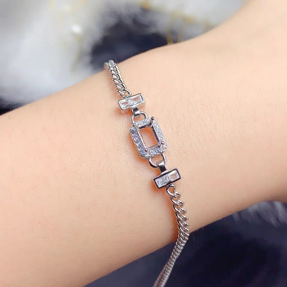 S085-bracelets