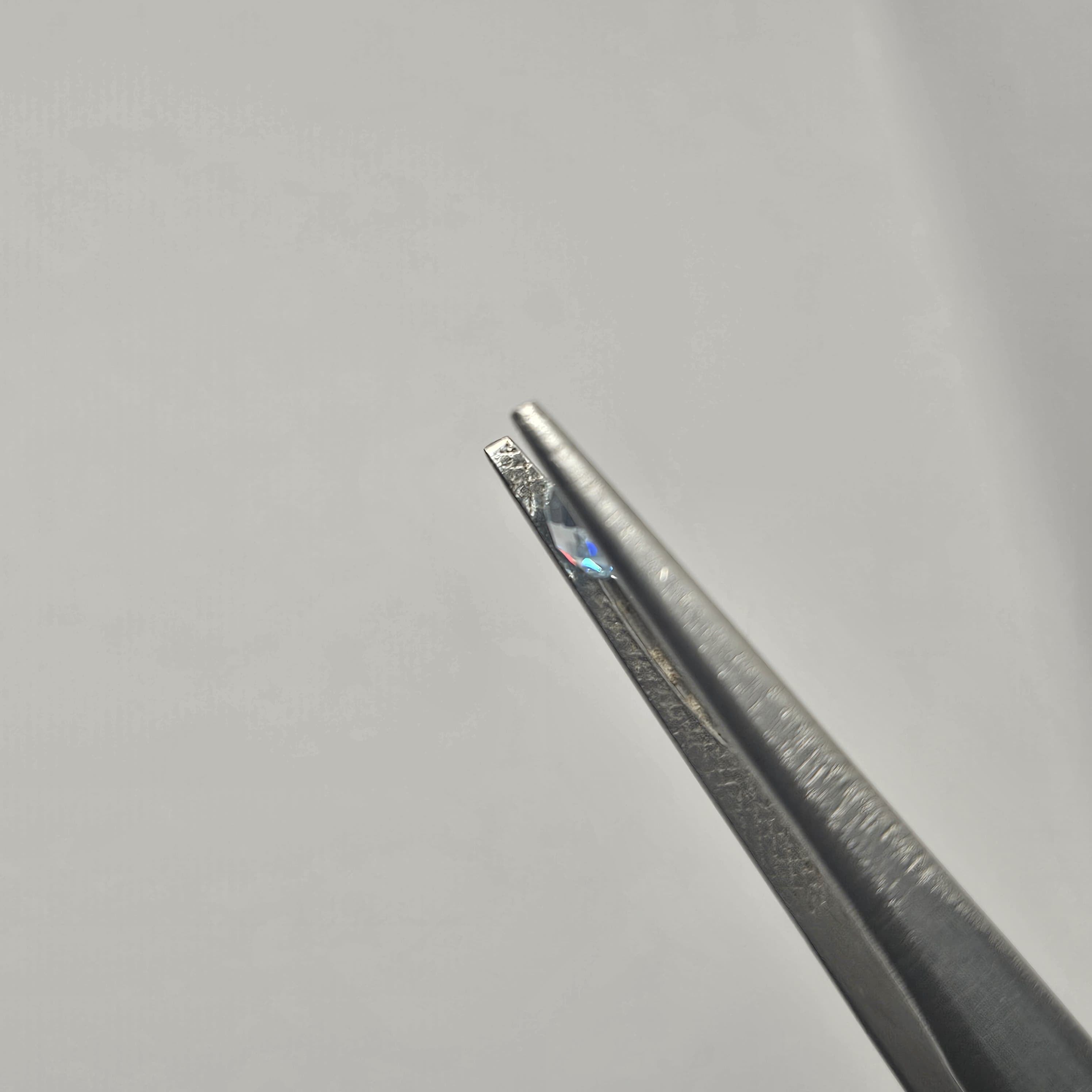 雙面切割天藍色鑽