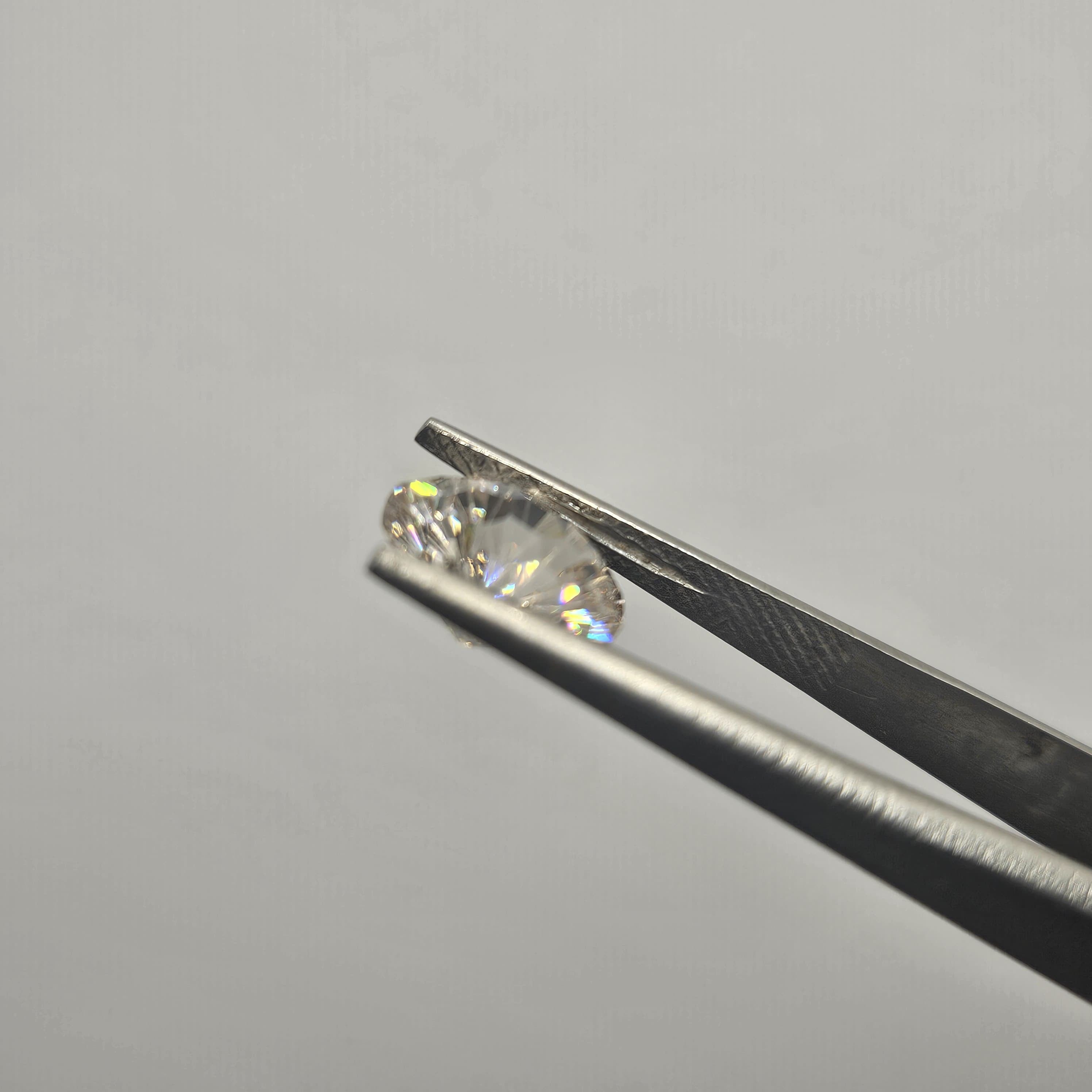 淡黃色煙花切割圓鑽（有彩）