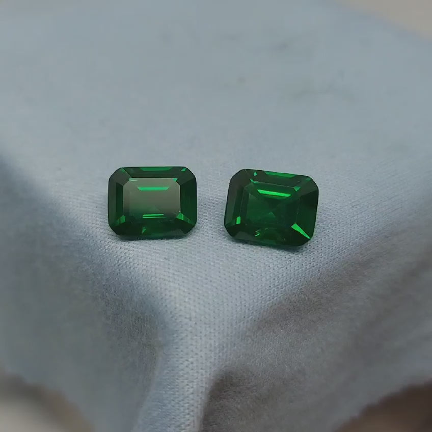 經典祖母綠一對