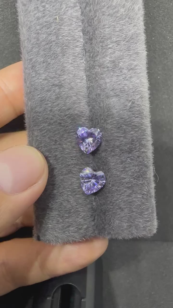 一對金屬紫心形 共4.55ct