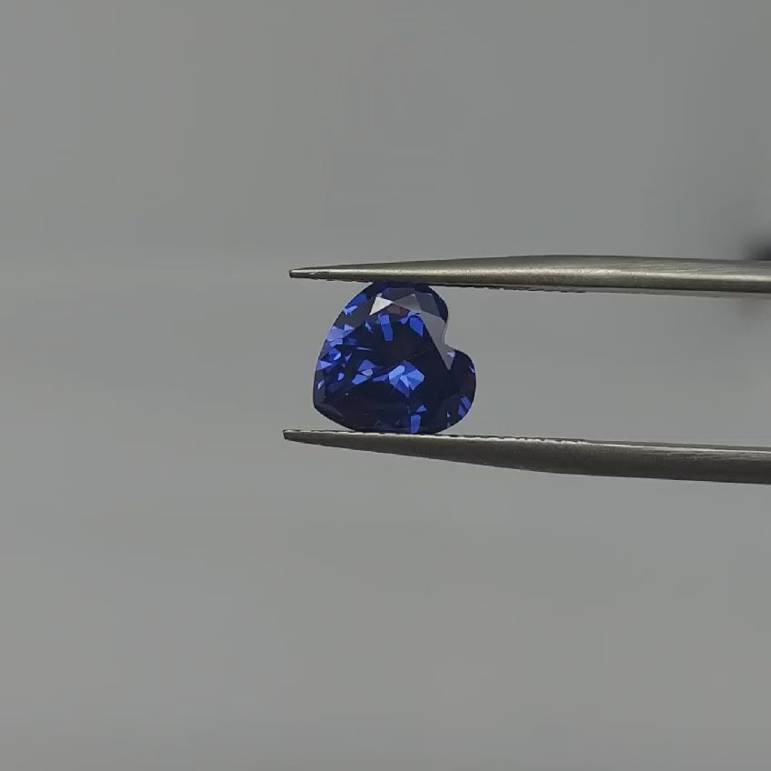 寶藍色心形鑽