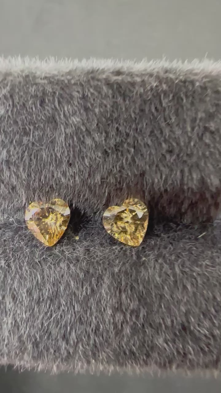 一對沙漠金小小心形