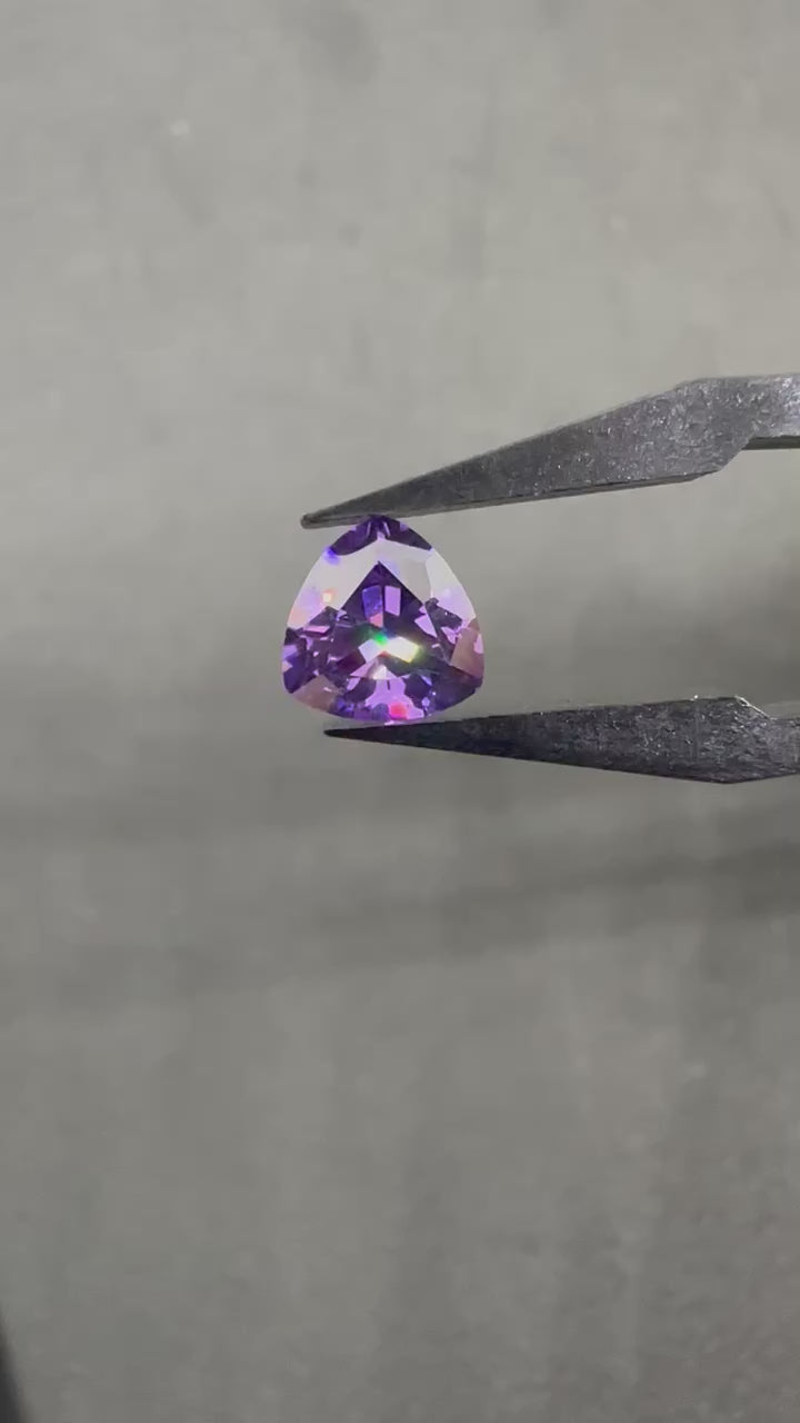 紫鑽圓三角