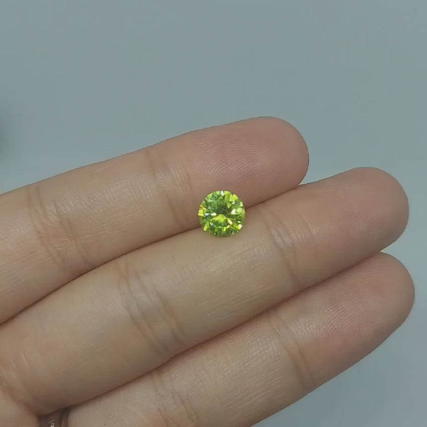 金綠色圓鑽1.5卡(no stock)