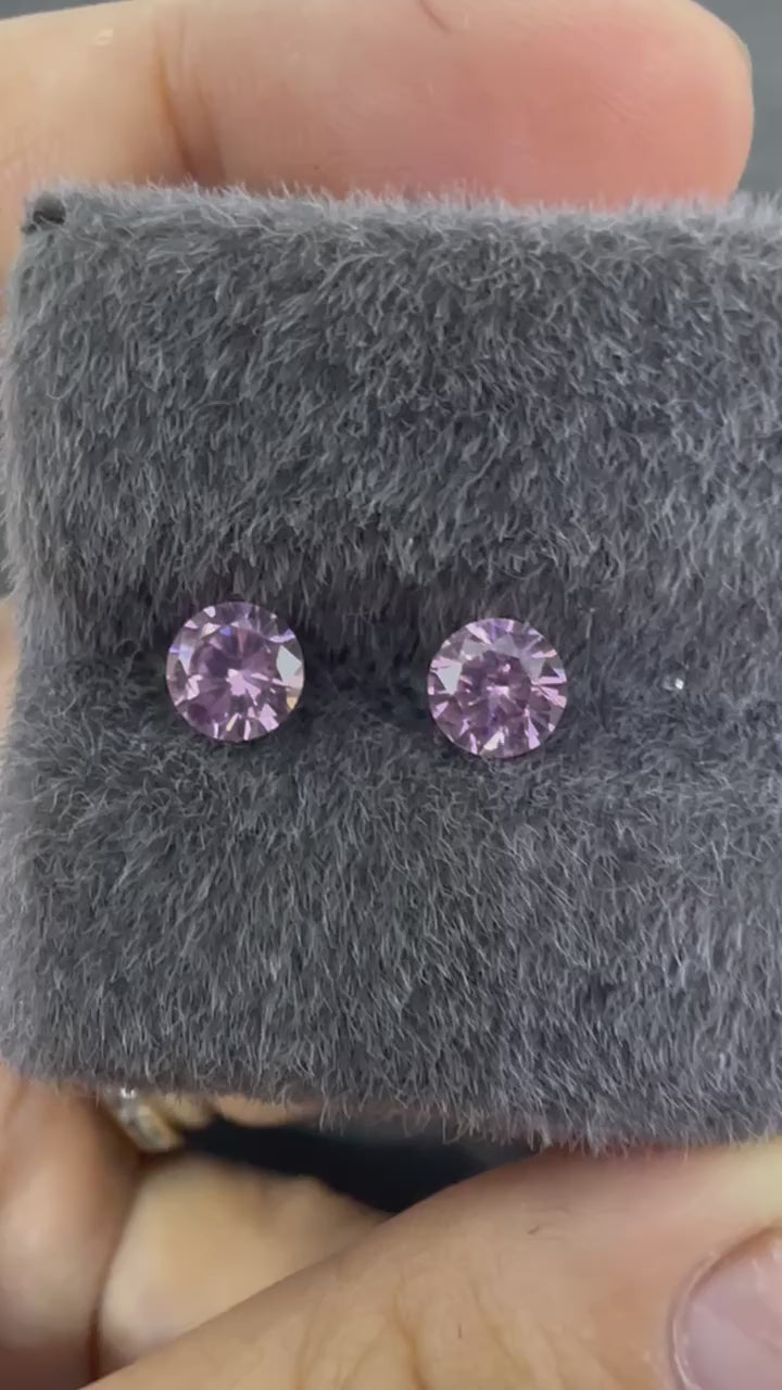 一對小粉鑽