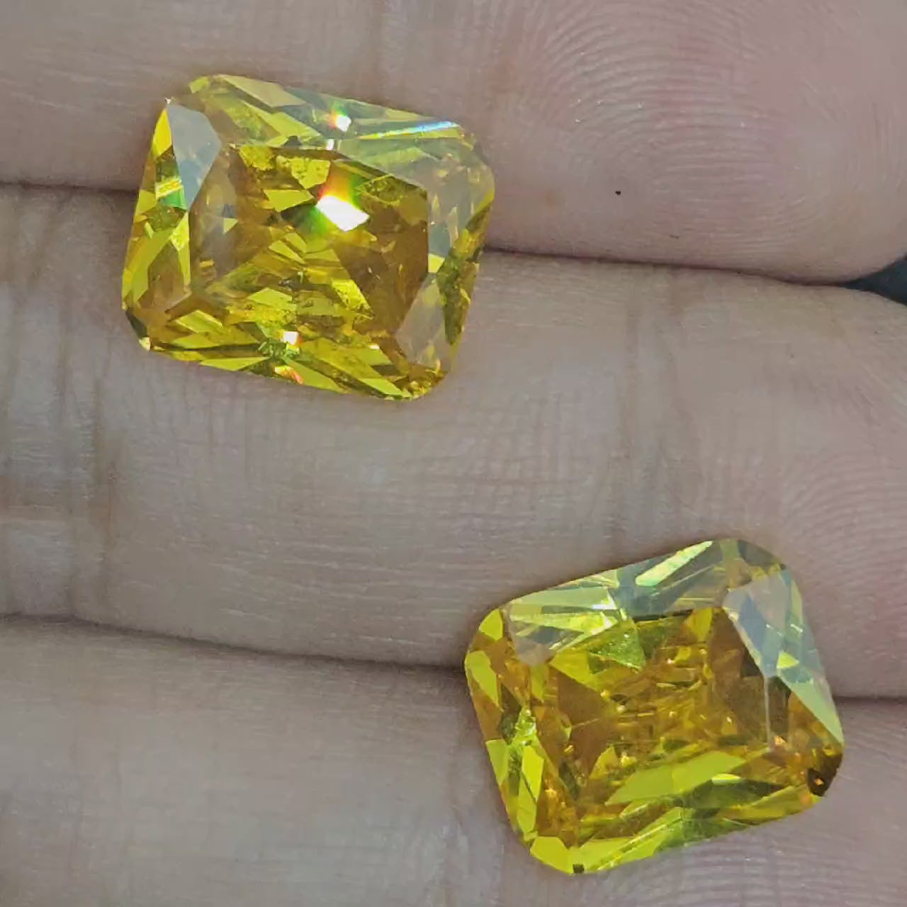 黃鑽巨鑽對裝(no stock)