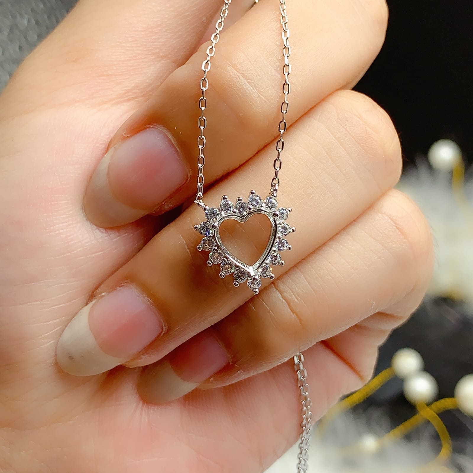 S004-necklaces