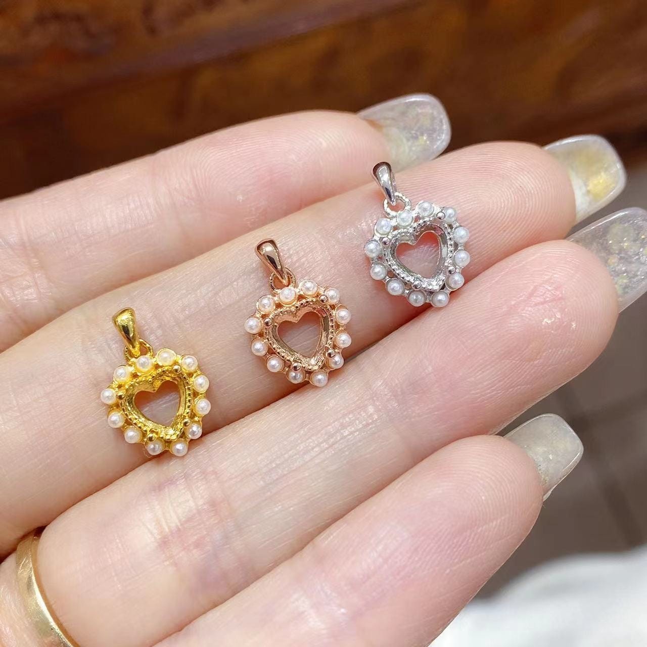 S009-pendants