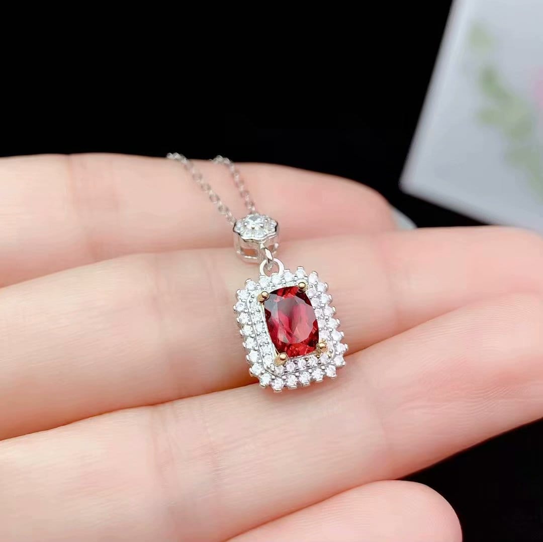S013-pendants