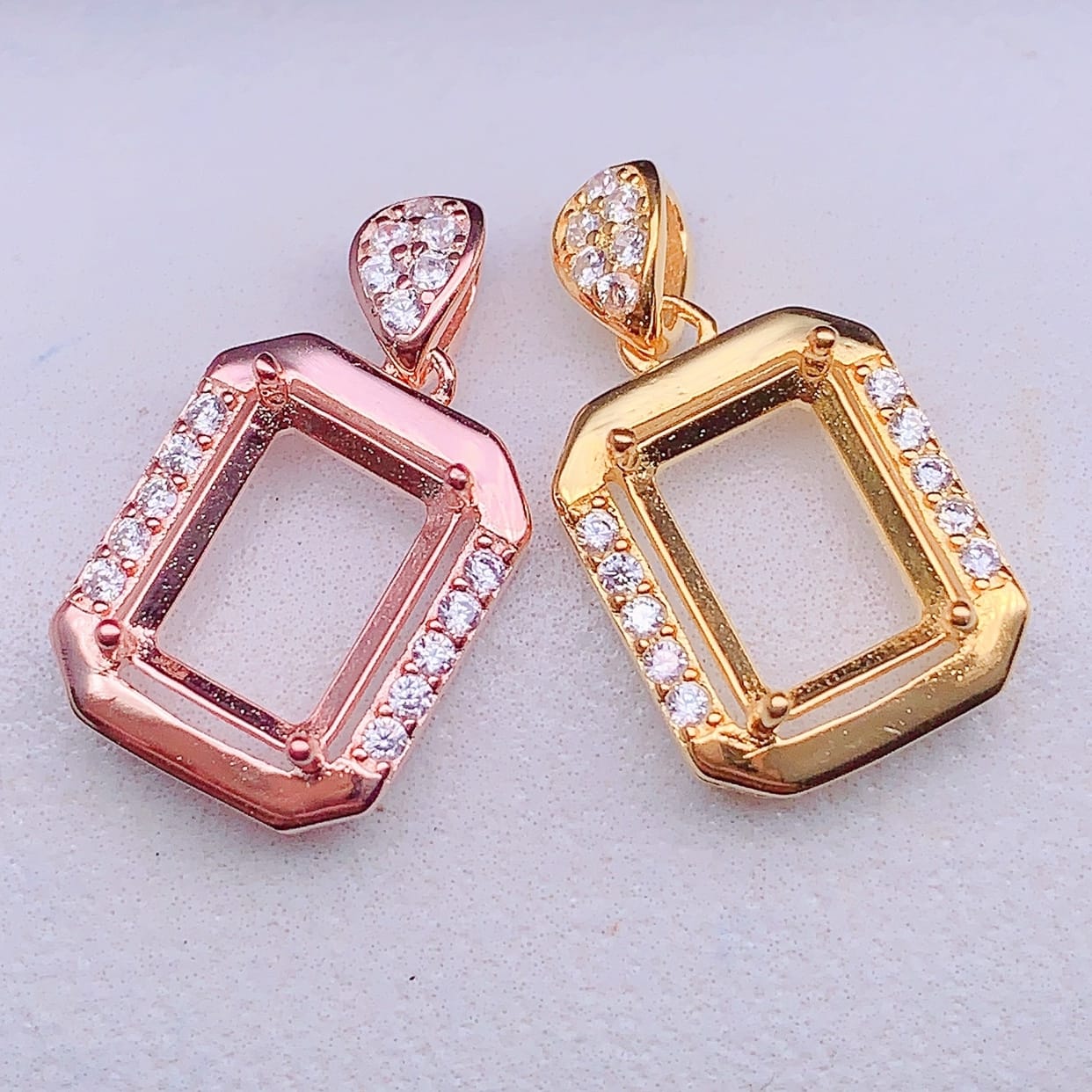 S013-pendants