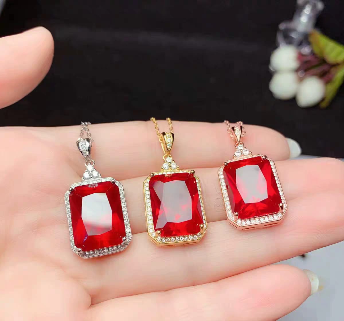 S017-pendants
