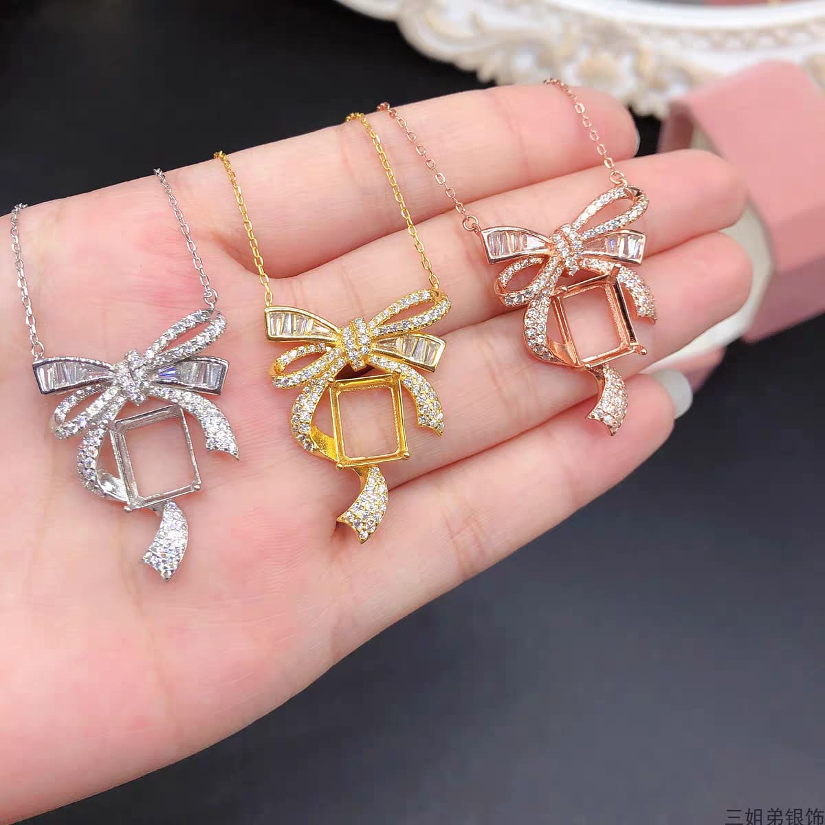S018-necklaces