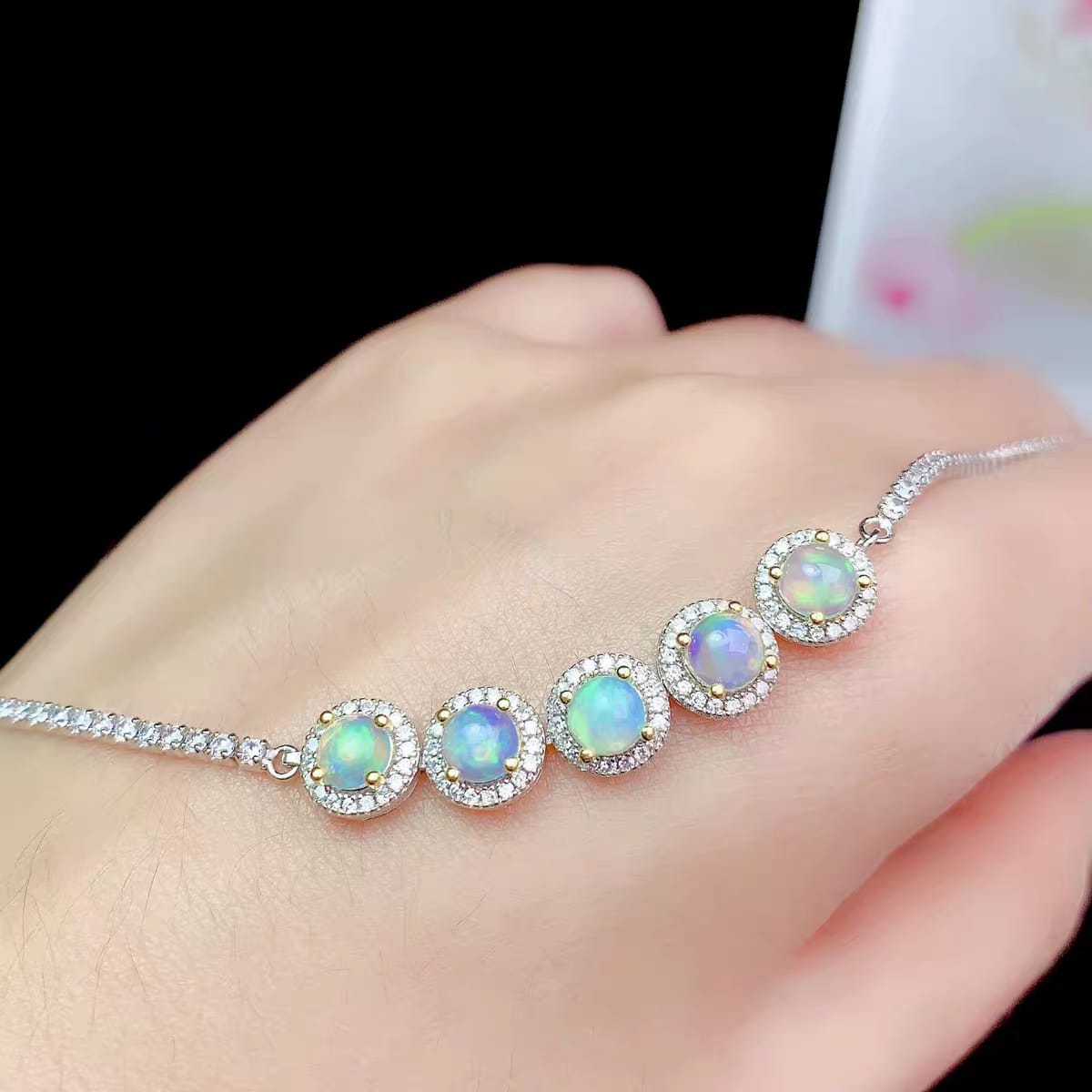 S020-bracelets