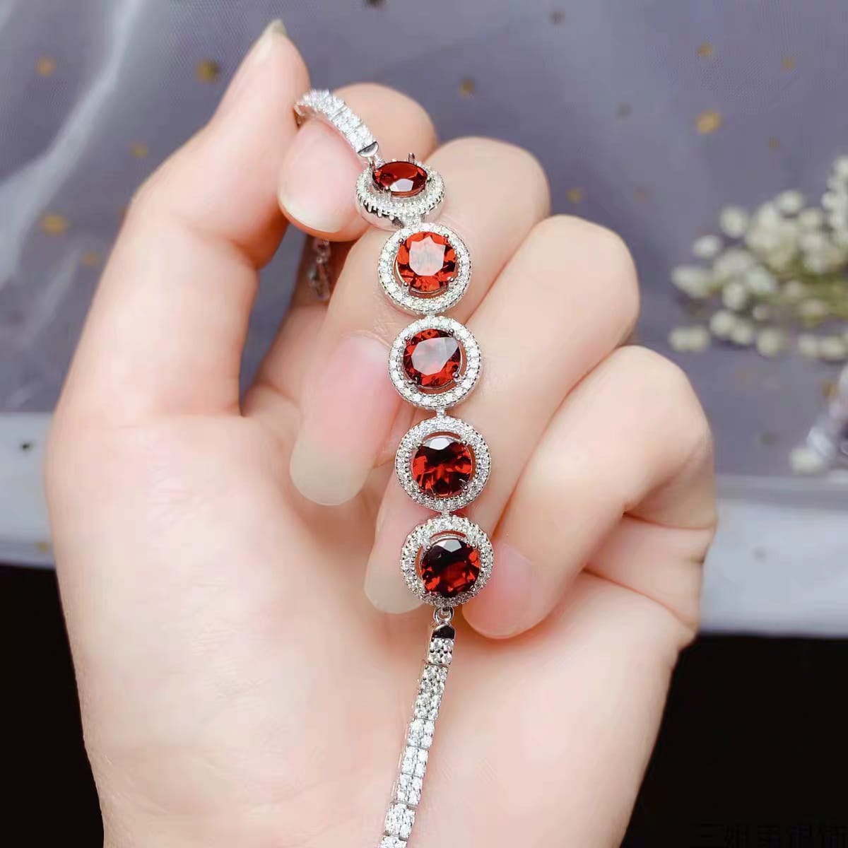 S020-bracelets