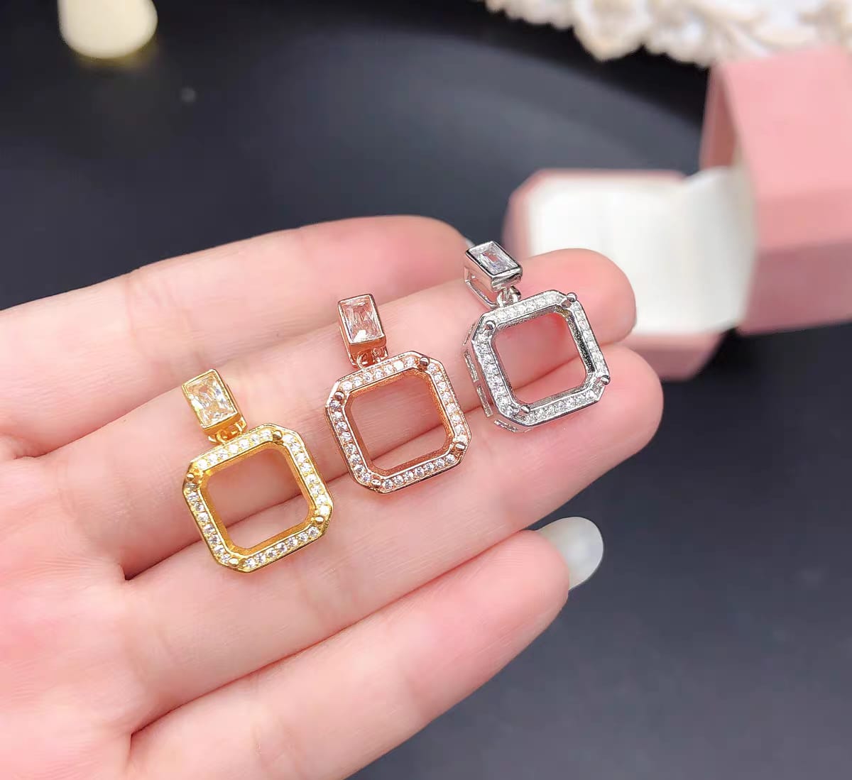 S021-pendants