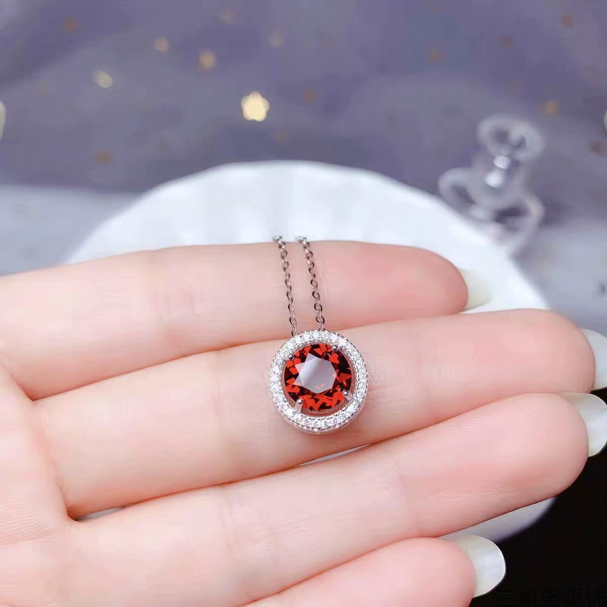 S023-pendants