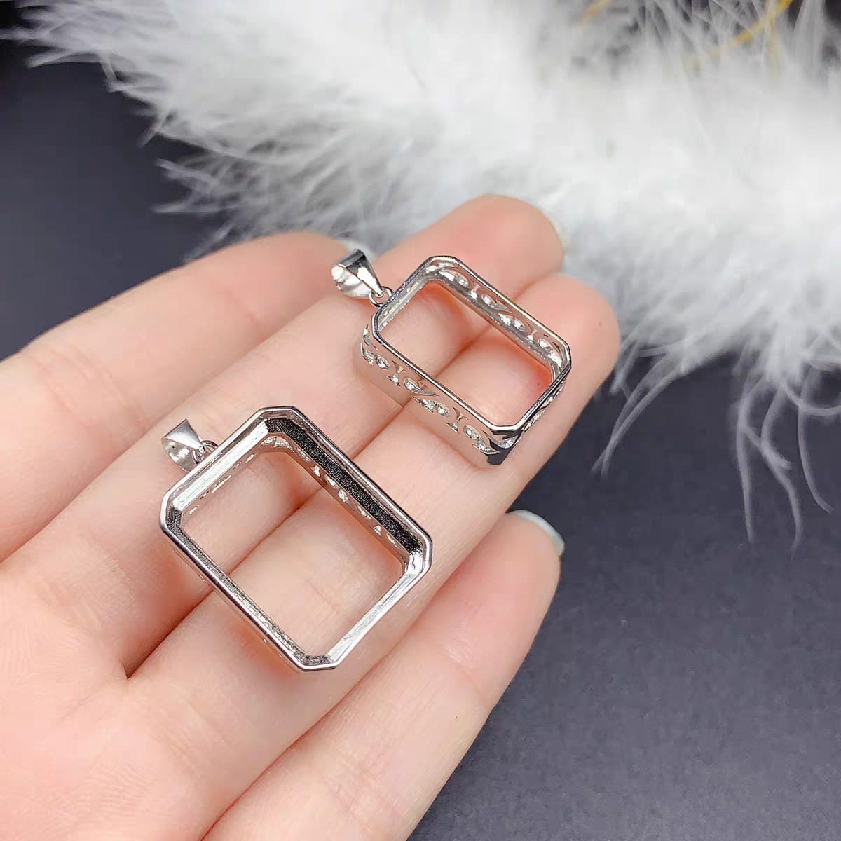 S026-pendants