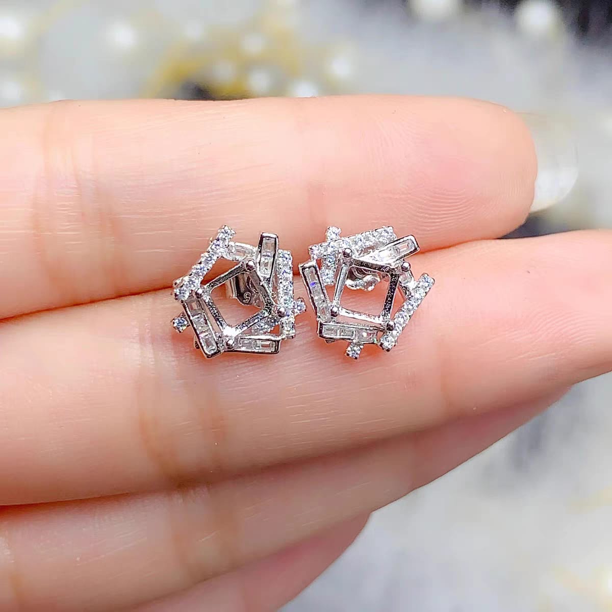 S028-earrings