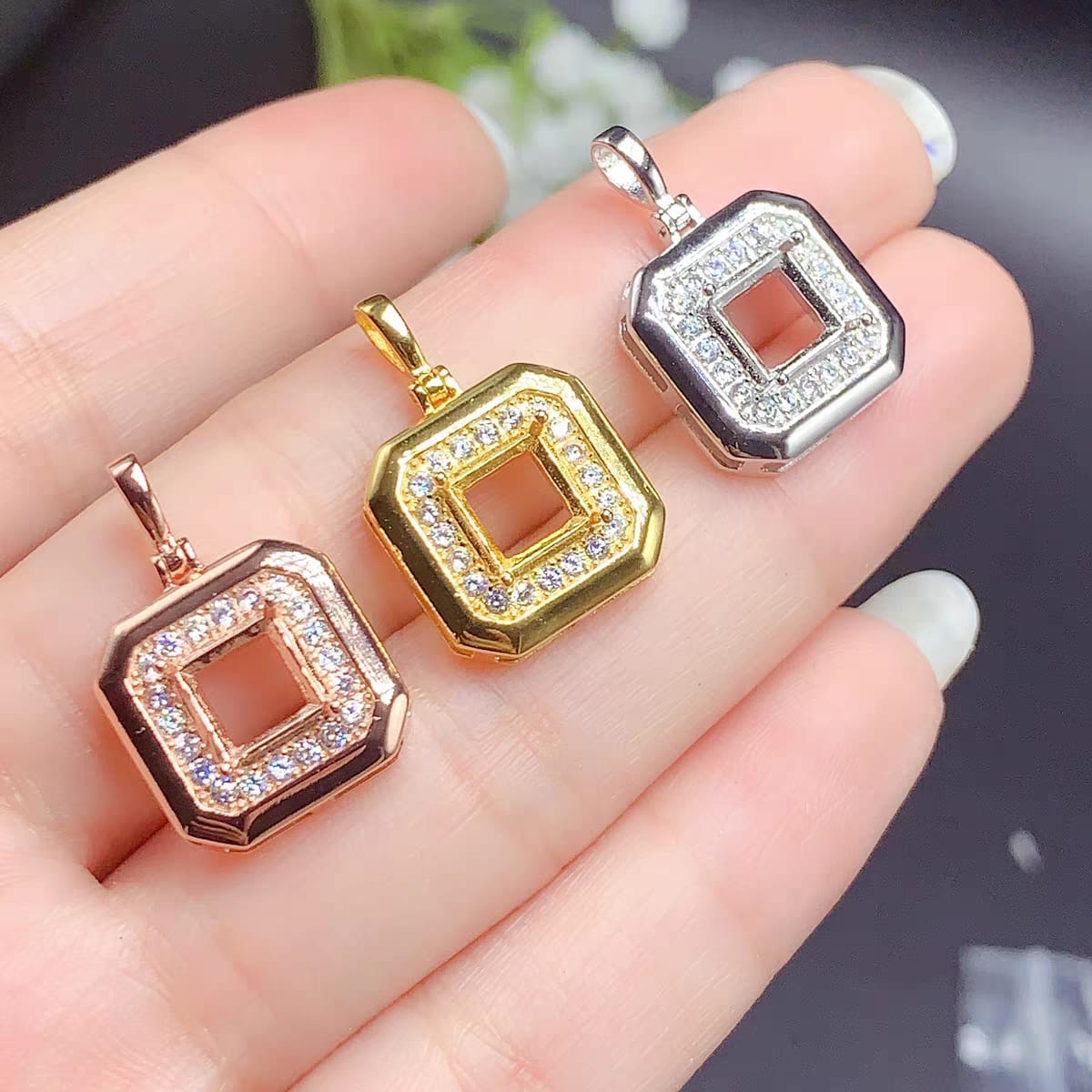 S031-pendants