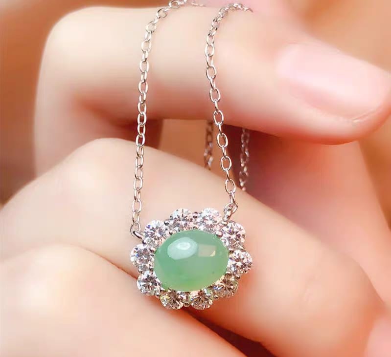 S034-necklaces