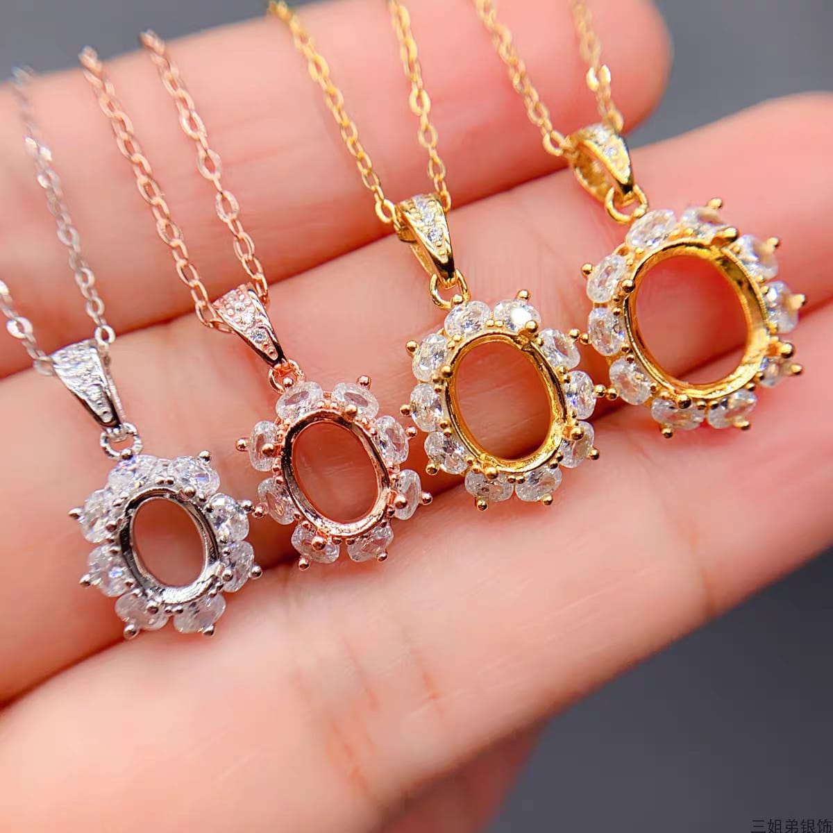 S034-pendants