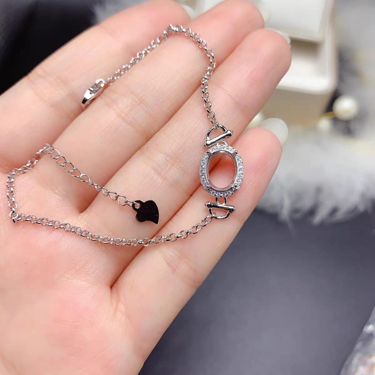 S042-bracelets