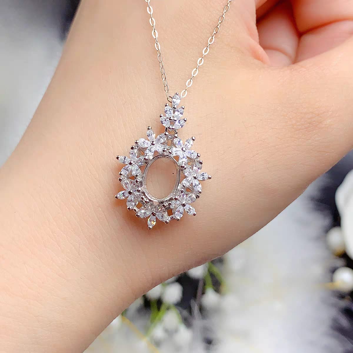 S042-pendants
