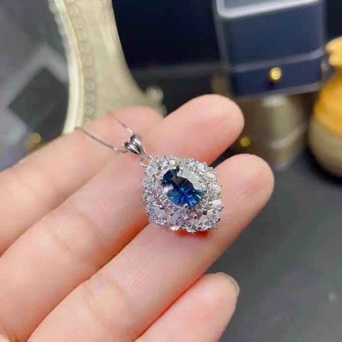 S042-pendants