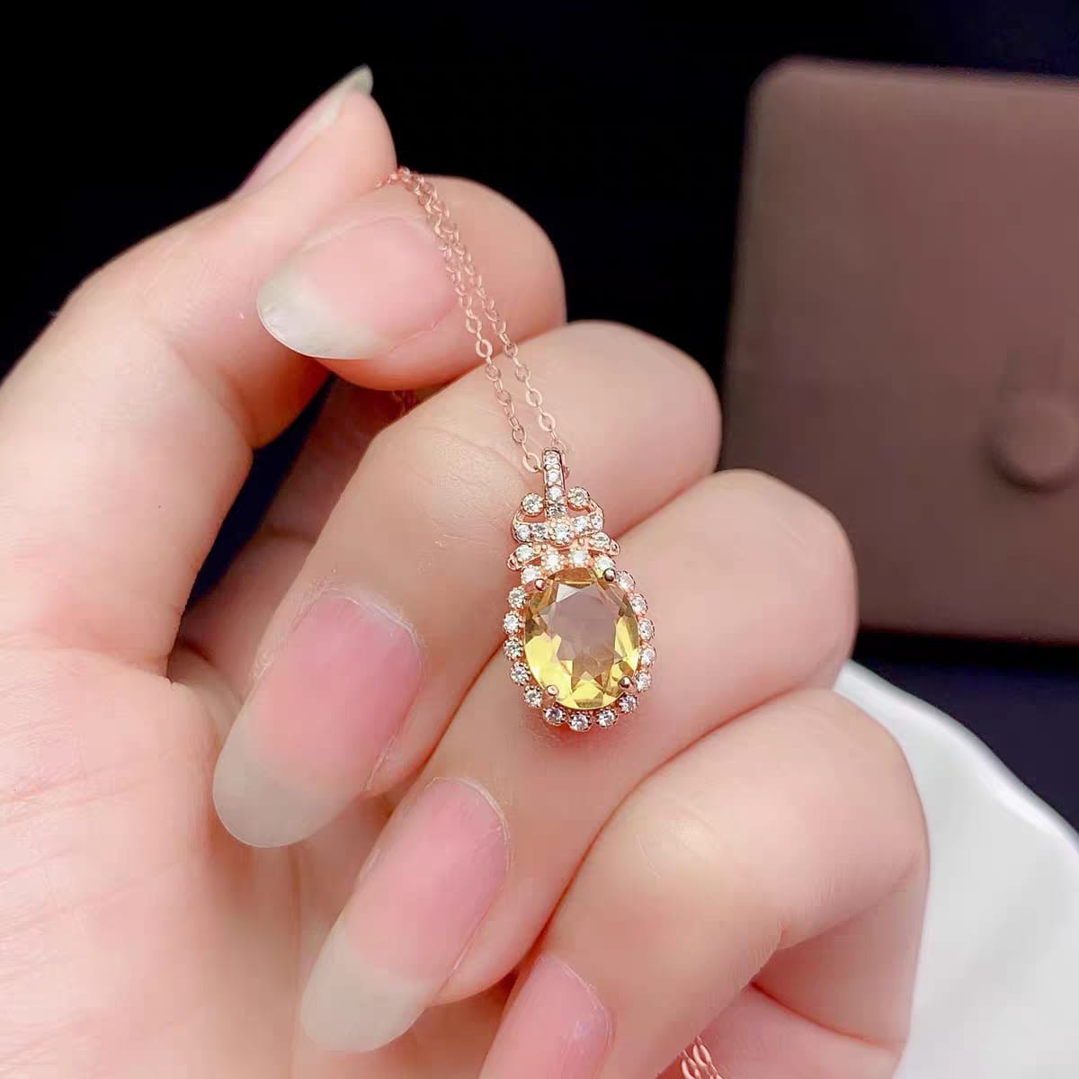 S042-pendants