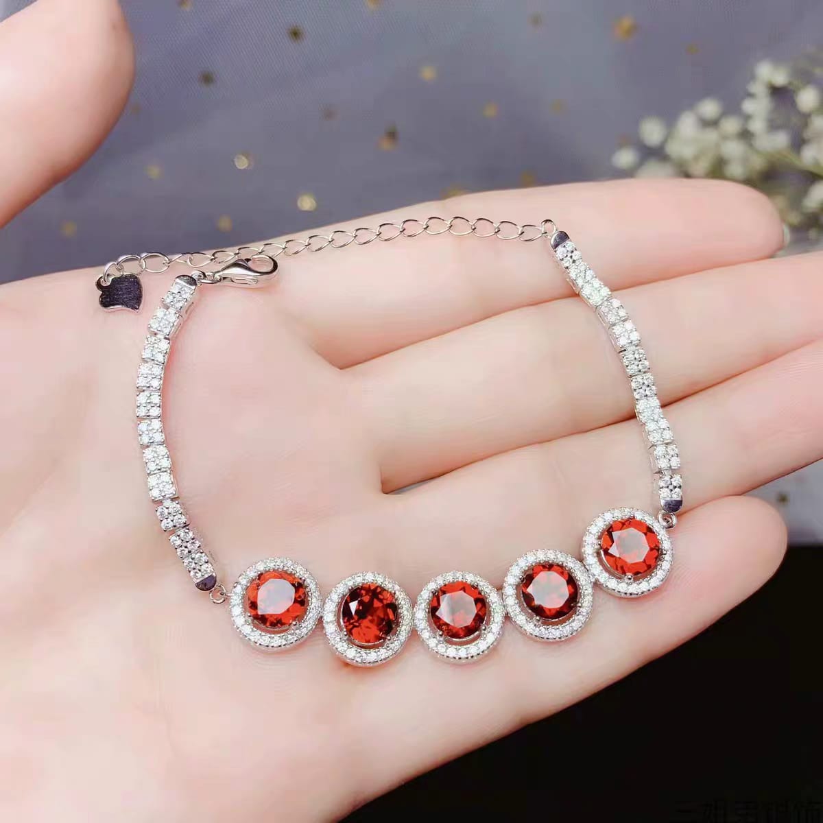 S056-bracelets